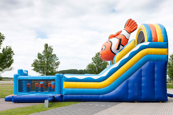 Bejaarden vloeistof Wees tevreden Nemo slide + jump | De leukste springkussens huren | Crazy Air